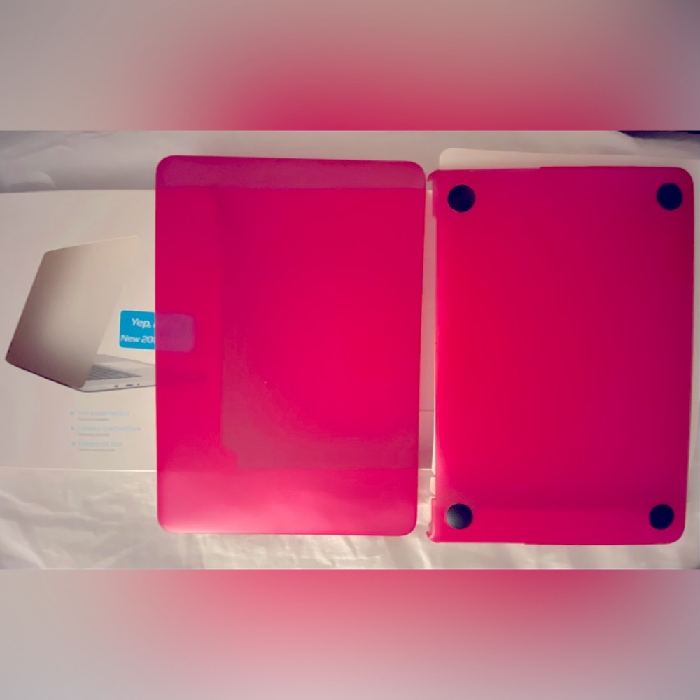 MacBook Pro 13 Inch Incase highlighter Pink Rose Hardshell Plastic Case